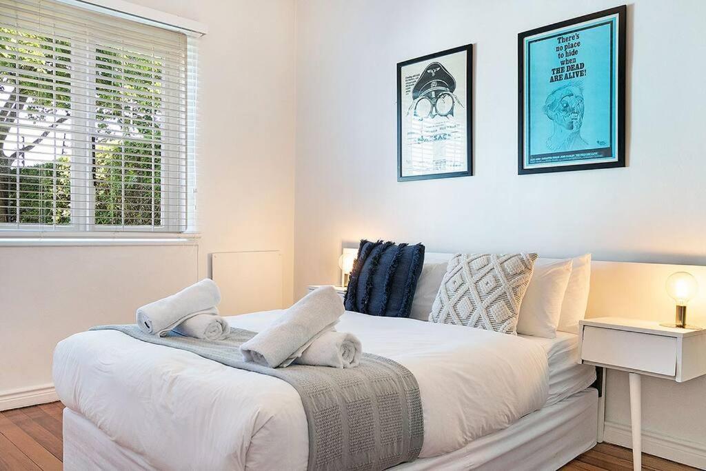 Stunning 2-bedroom House In Leafy Claremont Holiday home