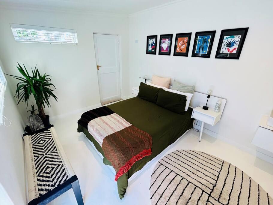 Stunning 2-bedroom House In Leafy Claremont *