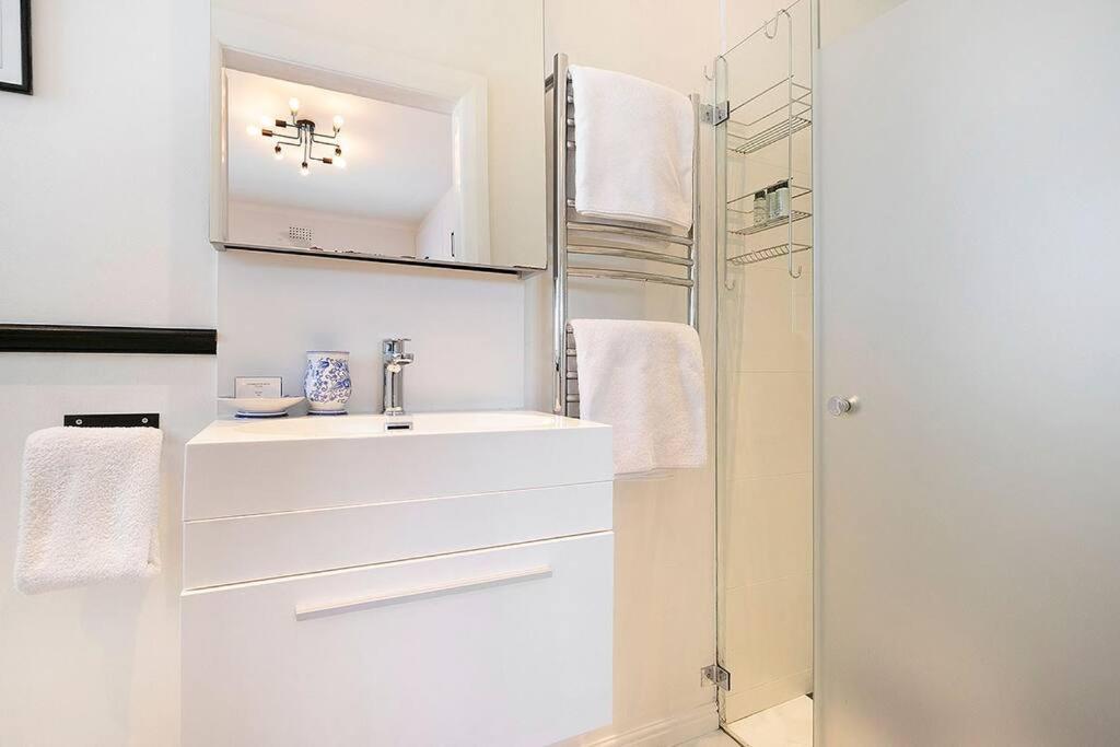 Holiday home Stunning 2-bedroom House In Leafy Claremont